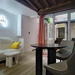 Apartman Historic Center - Unusual - Design *