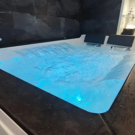 Historic Center - Unusual - Design * 디종