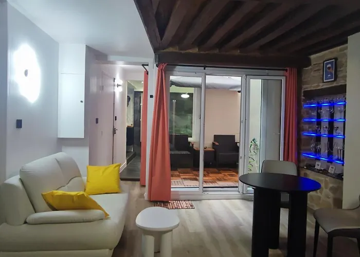 Historic Center - Unusual - Design ディジョン