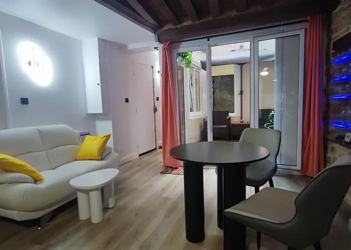 Historic Center - Unusual - Design ディジョン