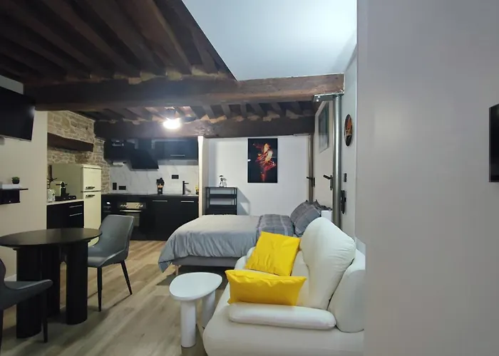 Historic Center - Unusual - Design